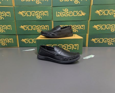 100% Leather Black Loafer
