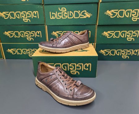 100% Leather Fashionable Sneakers