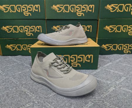 Imported Easy to Wear Sneakers