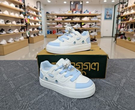 High Quality Stylish Sneakers For Ladies