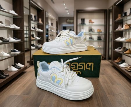 High Quality Stylish Sneakers For Ladies