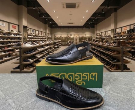 100% Leather Half Shoe