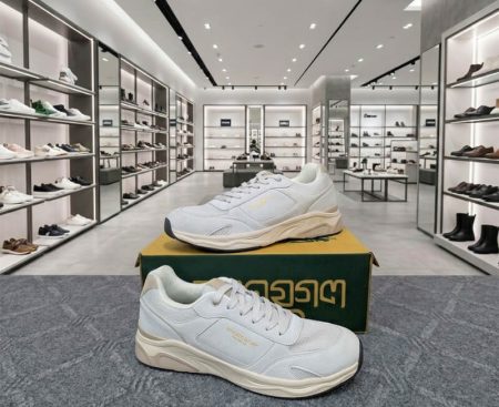 Mcgregor- 100% Export Shoe