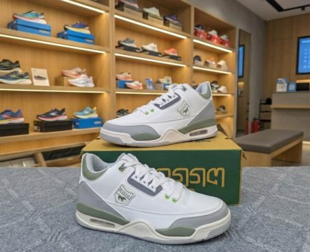 Mustang- Hing Quality 100% Export Sneakers