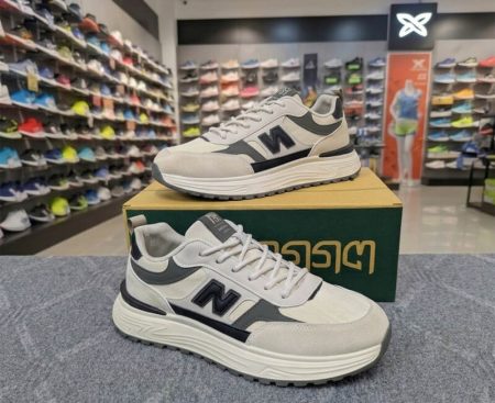 Fashion N 100% Imported sneaker