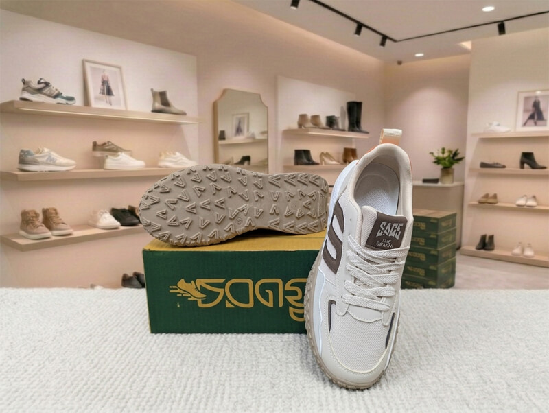 High Quality Sneakers - Image 2