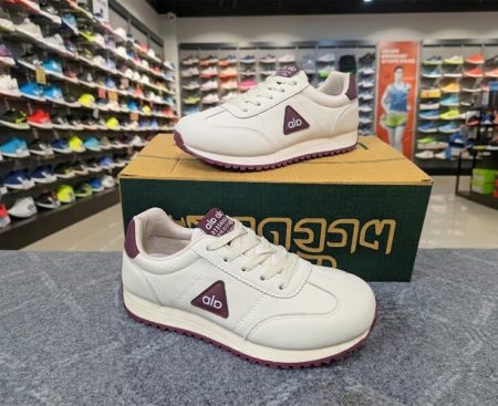 Ala Ladies Sneakers
