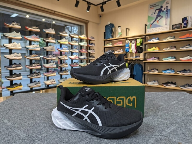 Asics Quality Daily And Running Use Shoe