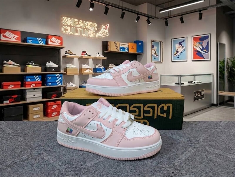 100% Imported Ladies Sneakers