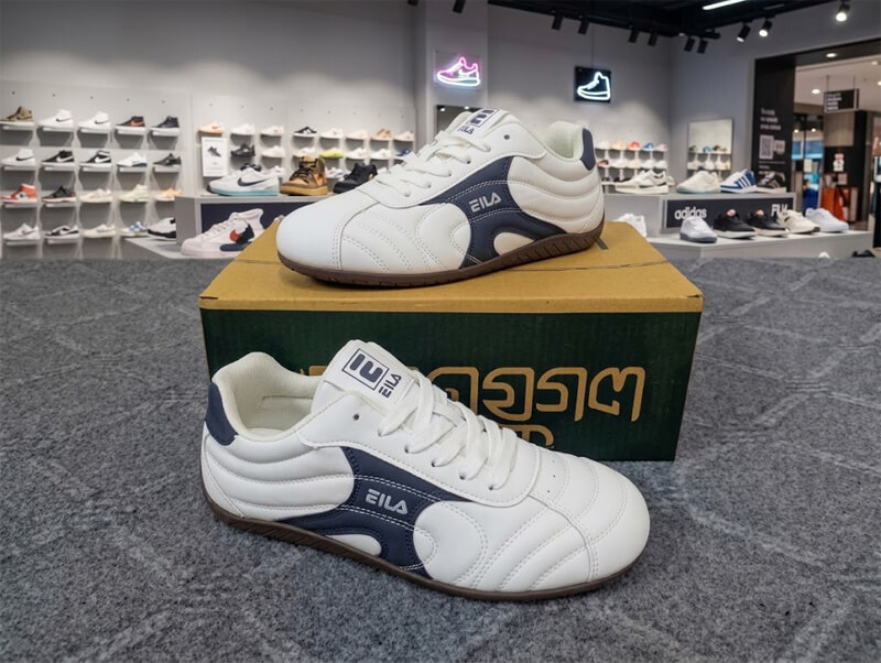 High Quality Sneakers