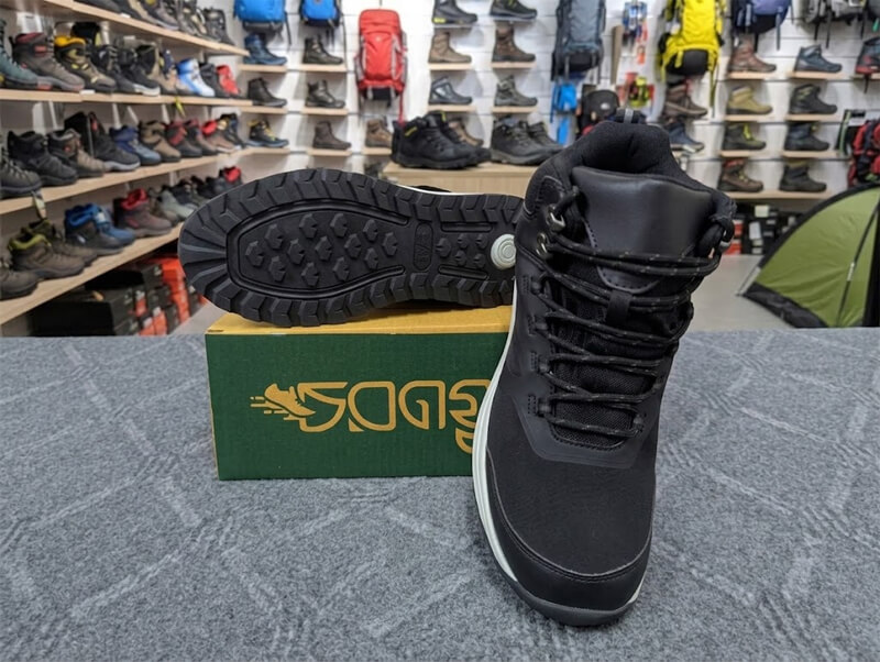 100% Export Hiking Waterproof Boots - Image 2
