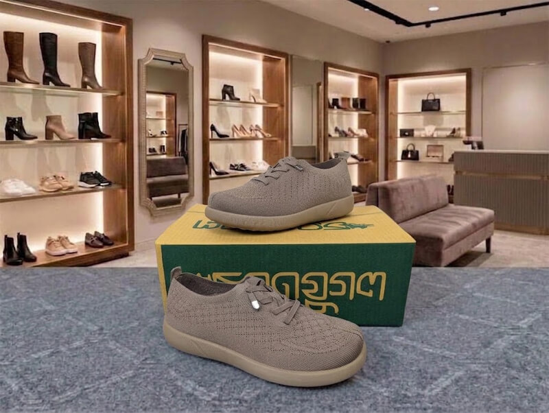 LaceFree Ladies Daily Use Shoe