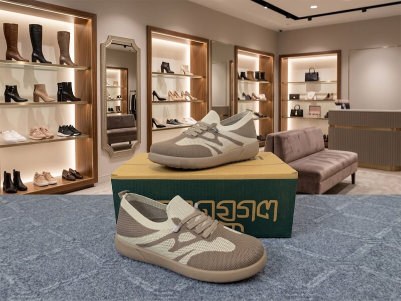 LaceFree Ladies Running And Daily Use Shoe