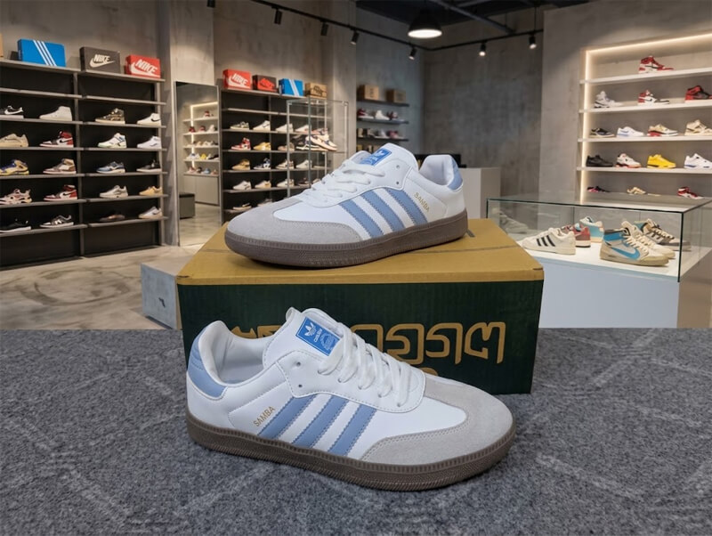 High Quality Sneakers