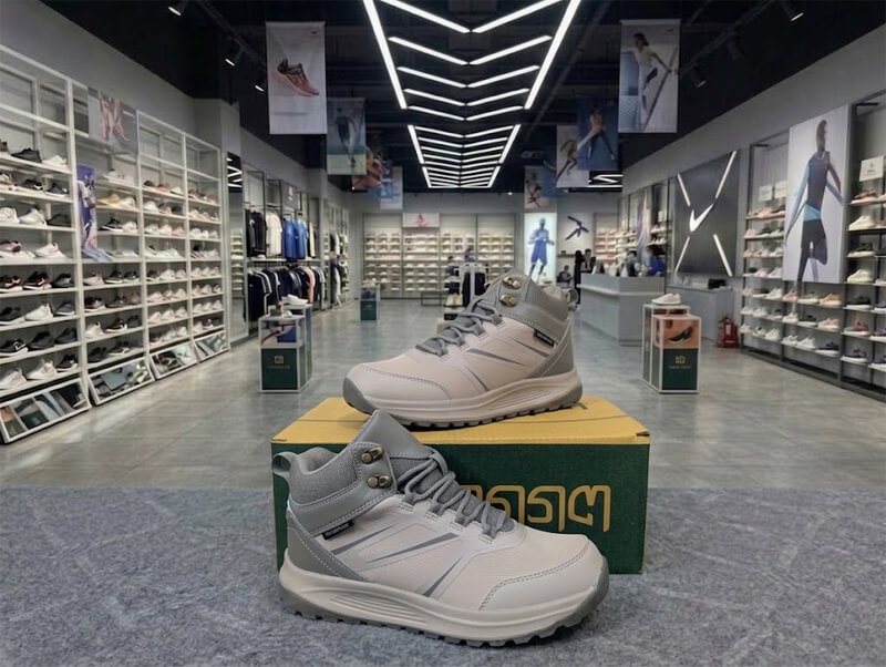 Trekking & Waterproof Ladies shoe