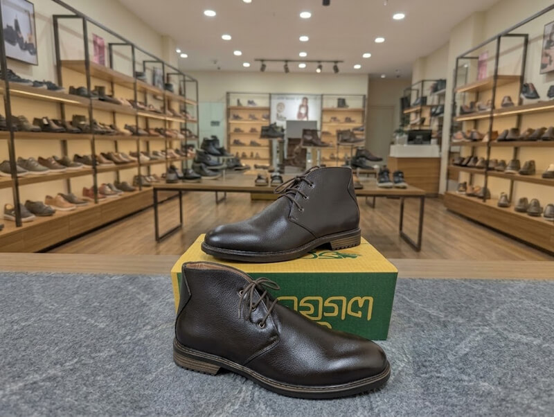 Choronjugol High Neck Boots